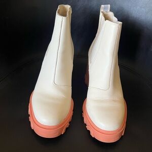 SOREL Chunky Heeled Boots